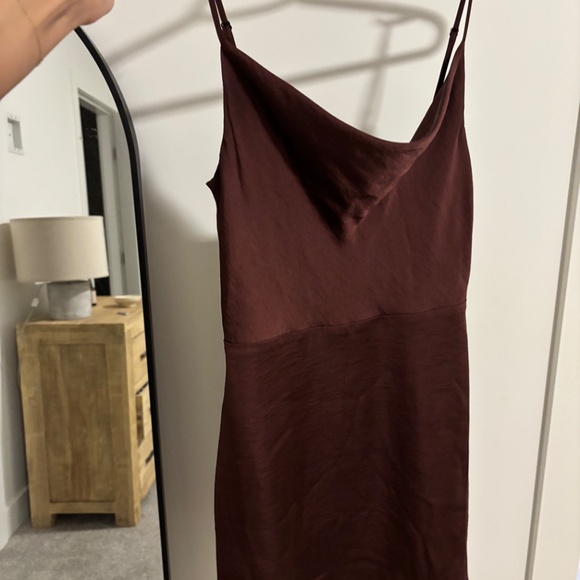 Sunday Best Aritzia Dress - Picture 2 of 3